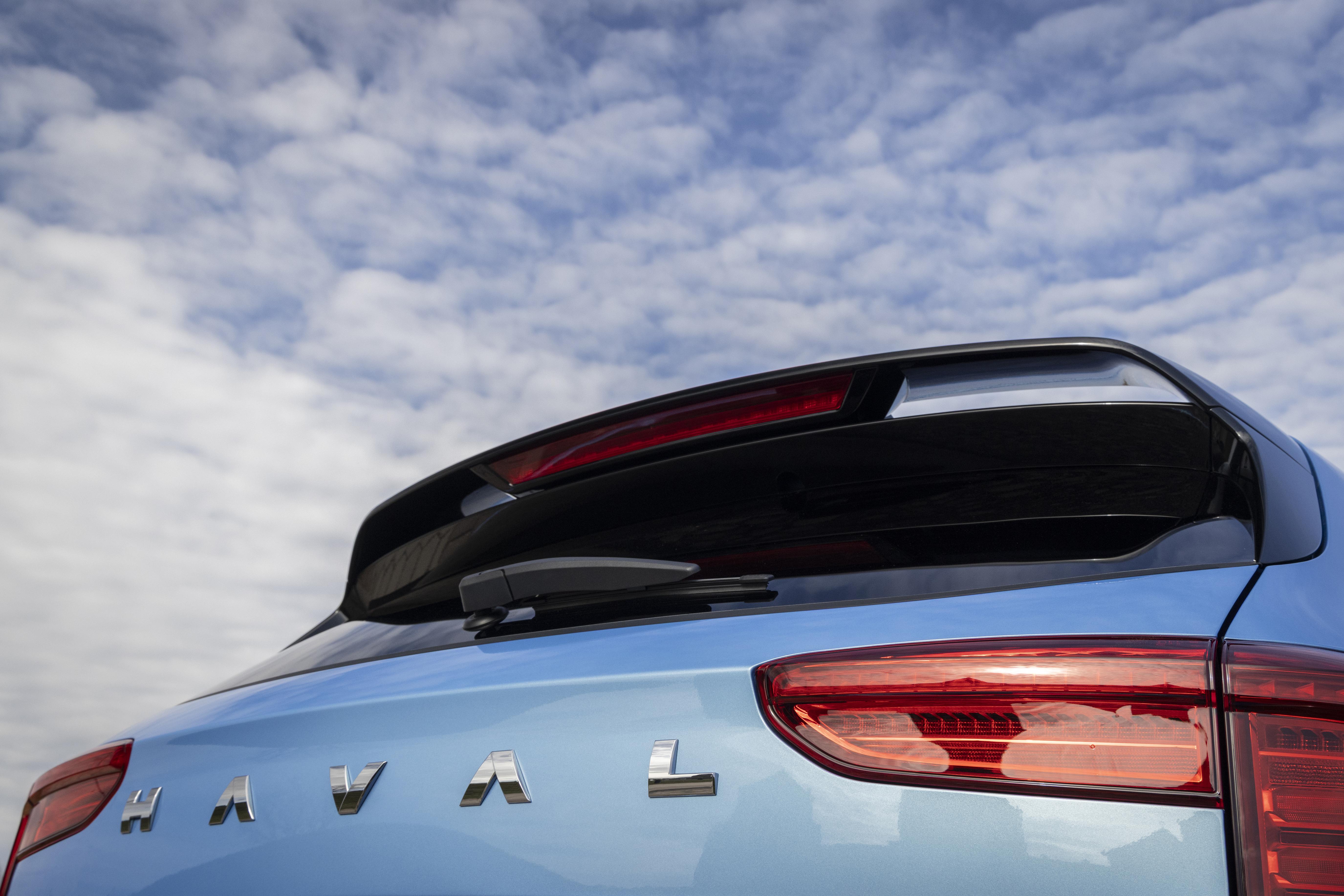 Сравнение моделей HAVAL JOLION и HAVAL M6