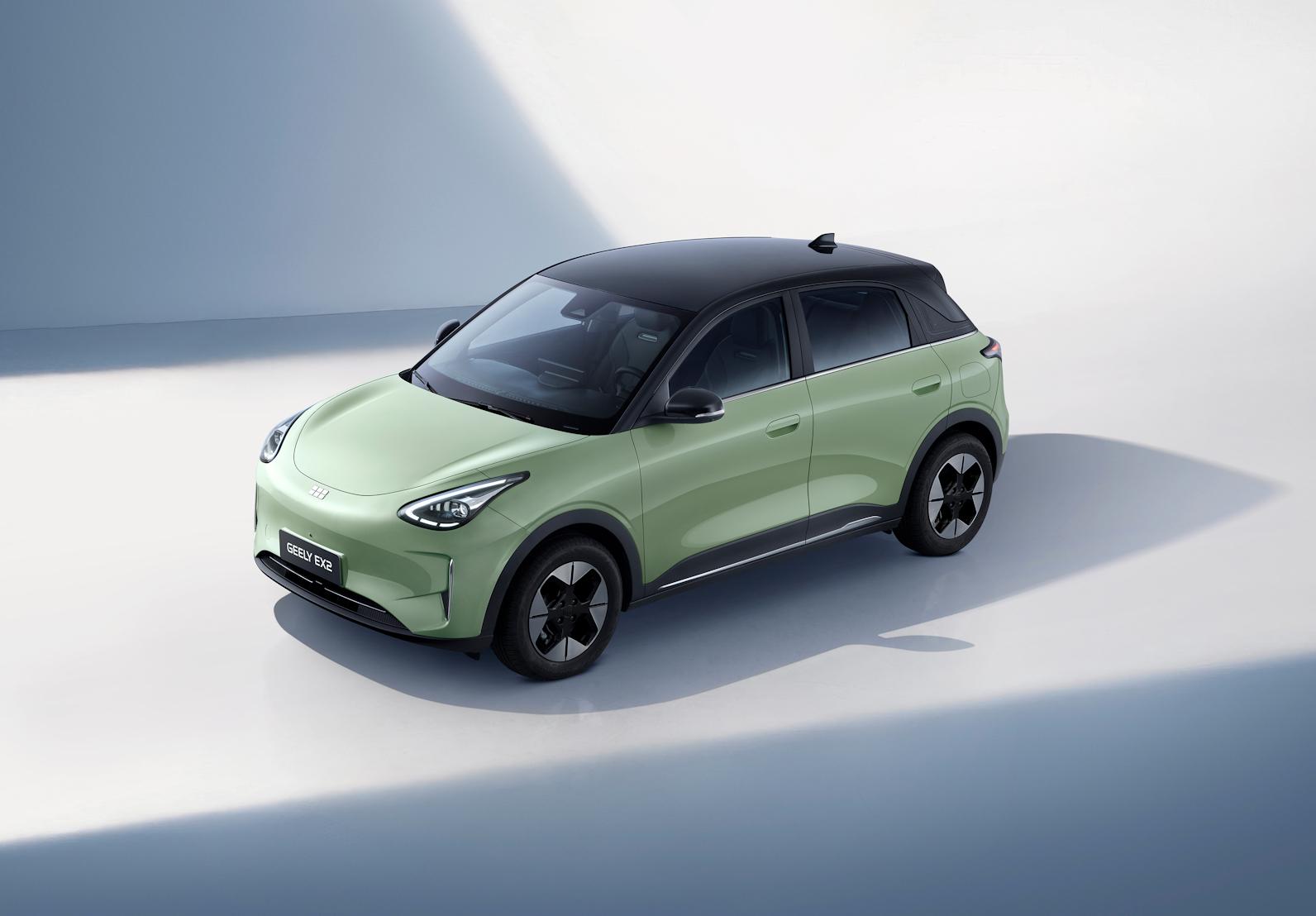 Geely готовит к выходу на российский рынок новый электромобиль Geely EX2